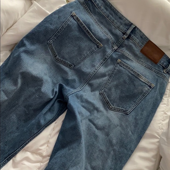 ROOTS MOM JEANS - Picture 3 of 3